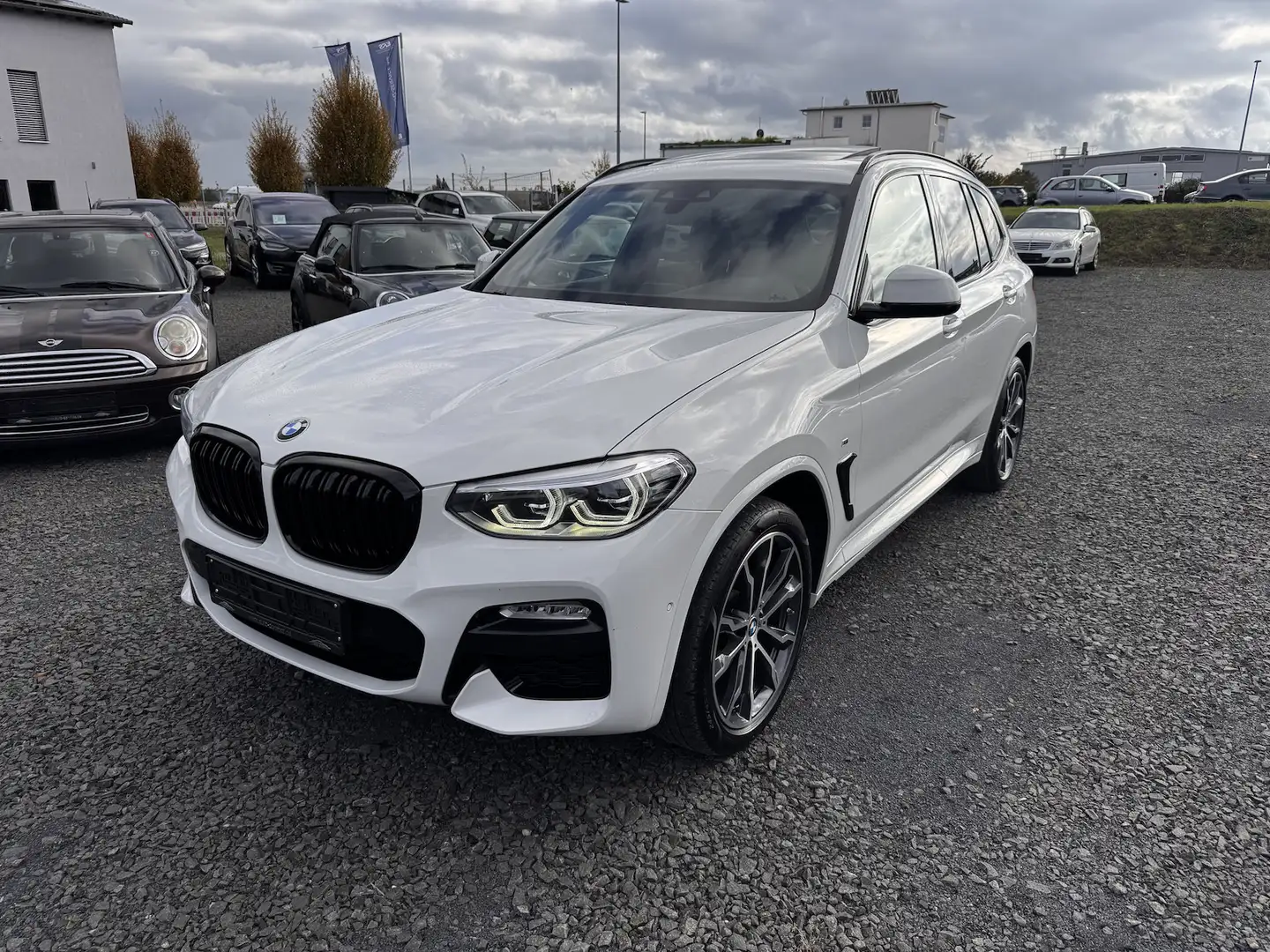 BMW X3 xDrive 20 d M Sport ACC LED HUD RFKA PANO Blanc - 1
