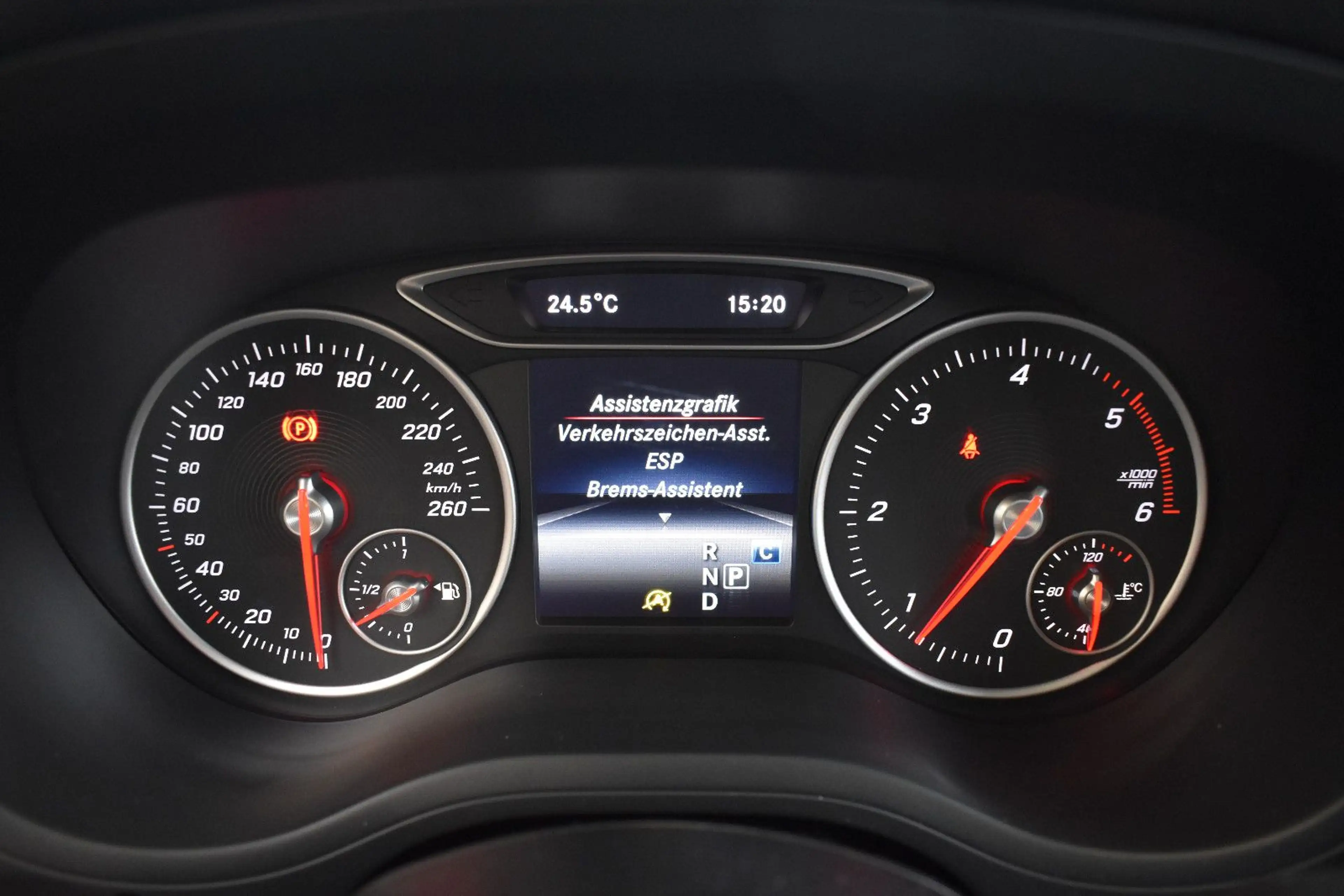 Mercedes-Benz B 200 CDI Style 7G-DCT LED~Panorama~Navi3D — photo 15