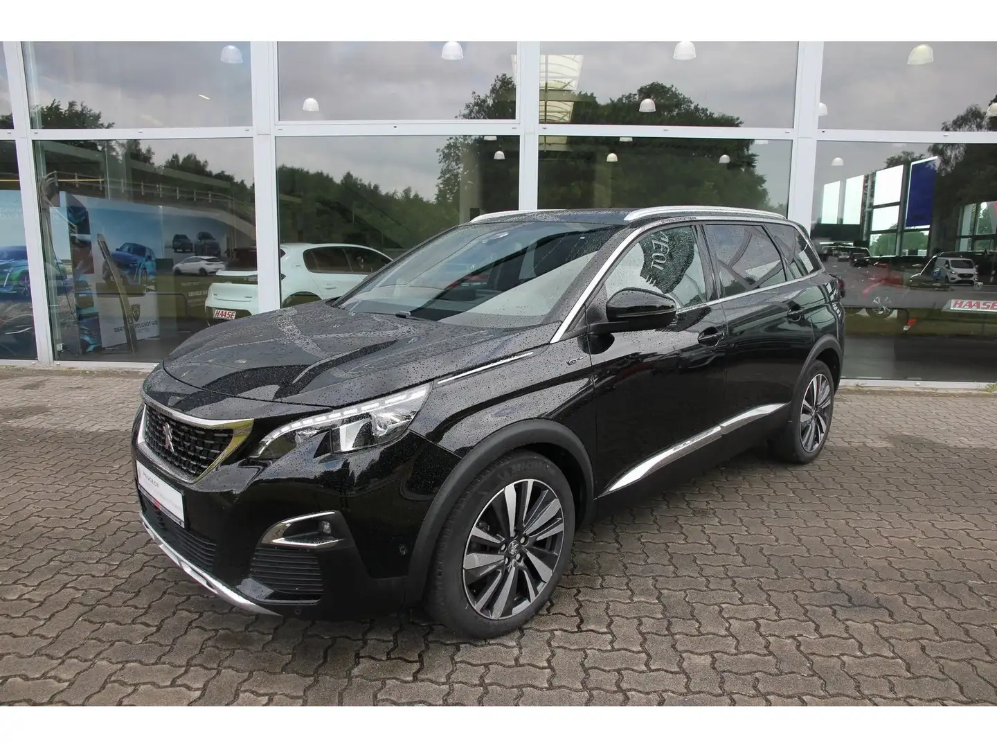 Peugeot 5008 GT BHDi 180 EAT8 Focal 7-Sitzer LED RFK Zwart - 1