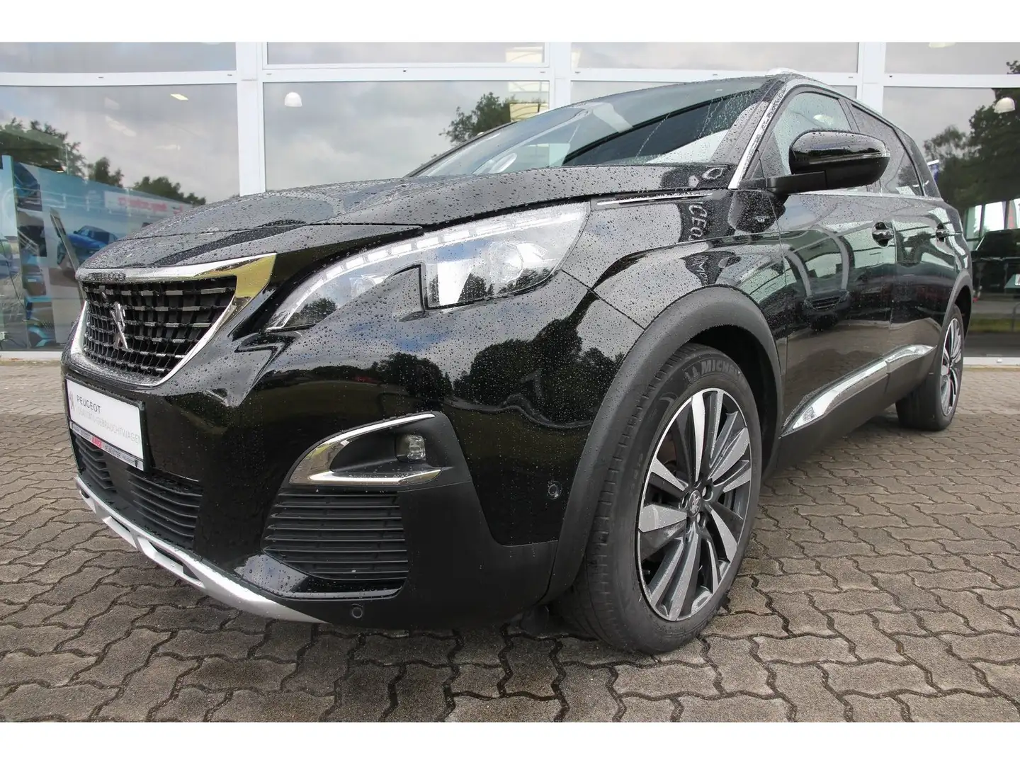Peugeot 5008 GT BHDi 180 EAT8 Focal 7-Sitzer LED RFK Zwart - 2