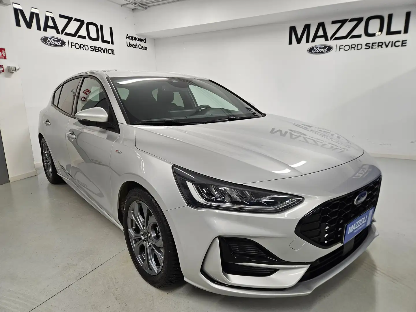 Ford Focus 1.5 EcoBlue 115 CV automatico 5p. ST-Line Silber - 1