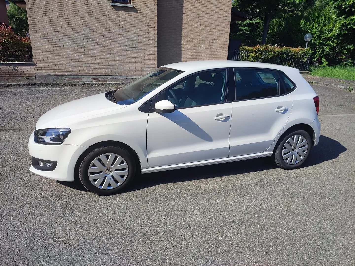 Volkswagen Polo Polo V 2009 5p 1.4 Highline bi-fuel Blanc - 2