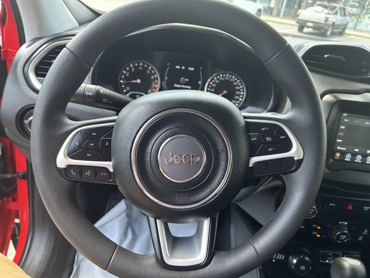 Jeep Renegade снимка Jeep Renegade