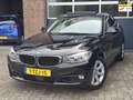 BMW 320 3-serie Gran Turismo 320i Executive GT| Pano|Navi Zwart - thumbnail 1