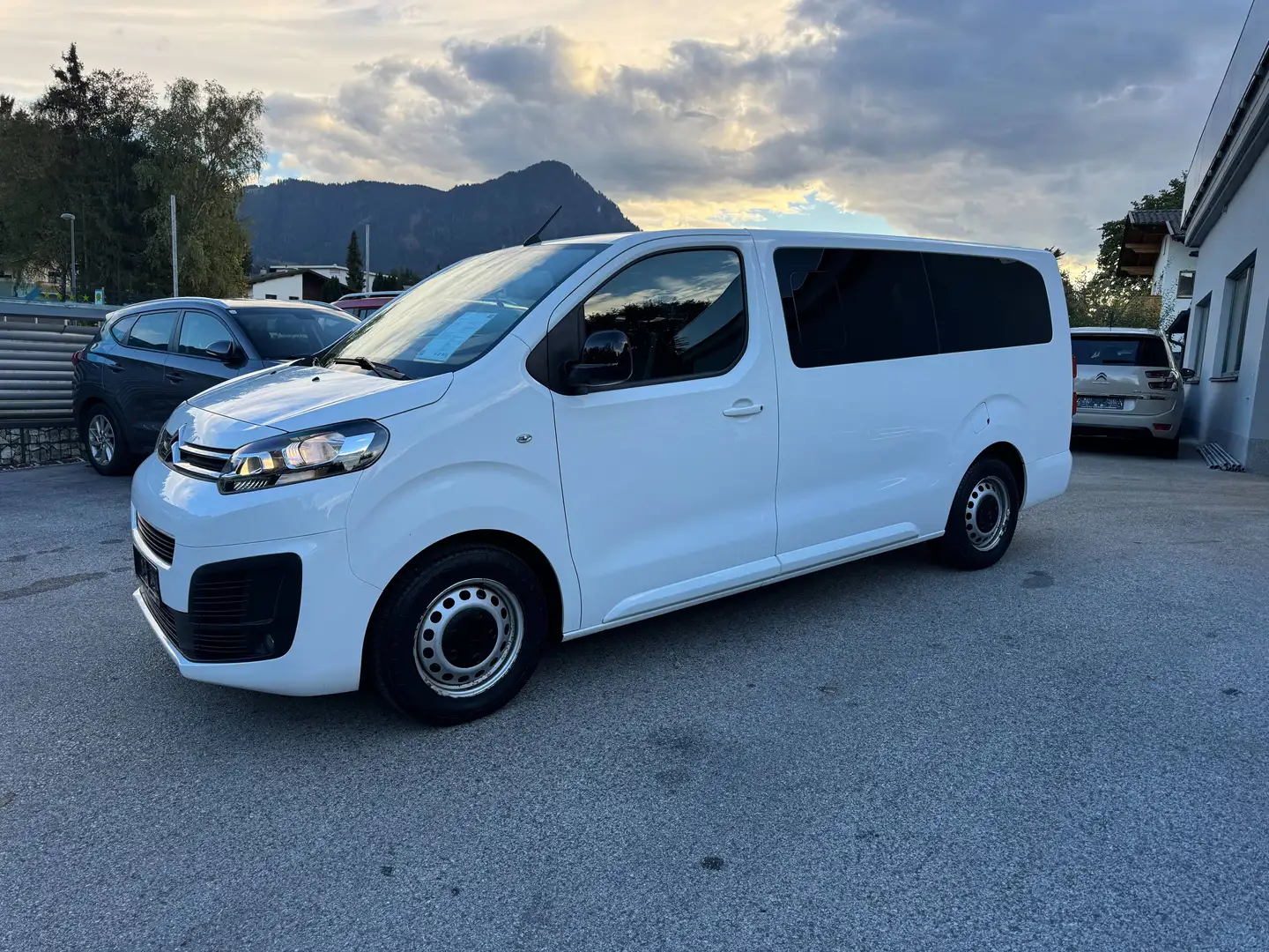 Citroen Jumpy 8 SITZER Weiß - 2