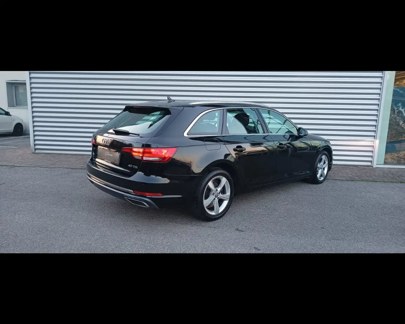 Audi A4 Avant 40 2.0 tdi Sport 190cv s-tronic Negro - 2
