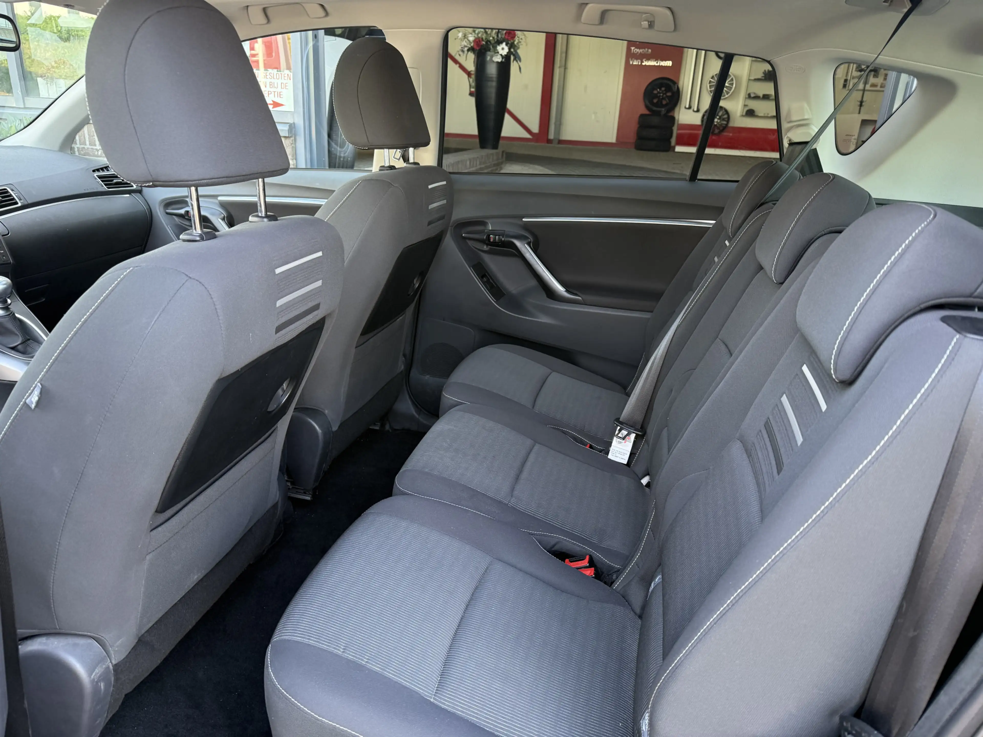 Toyota Verso 1.8 VVT-i Dynamic — photo 11