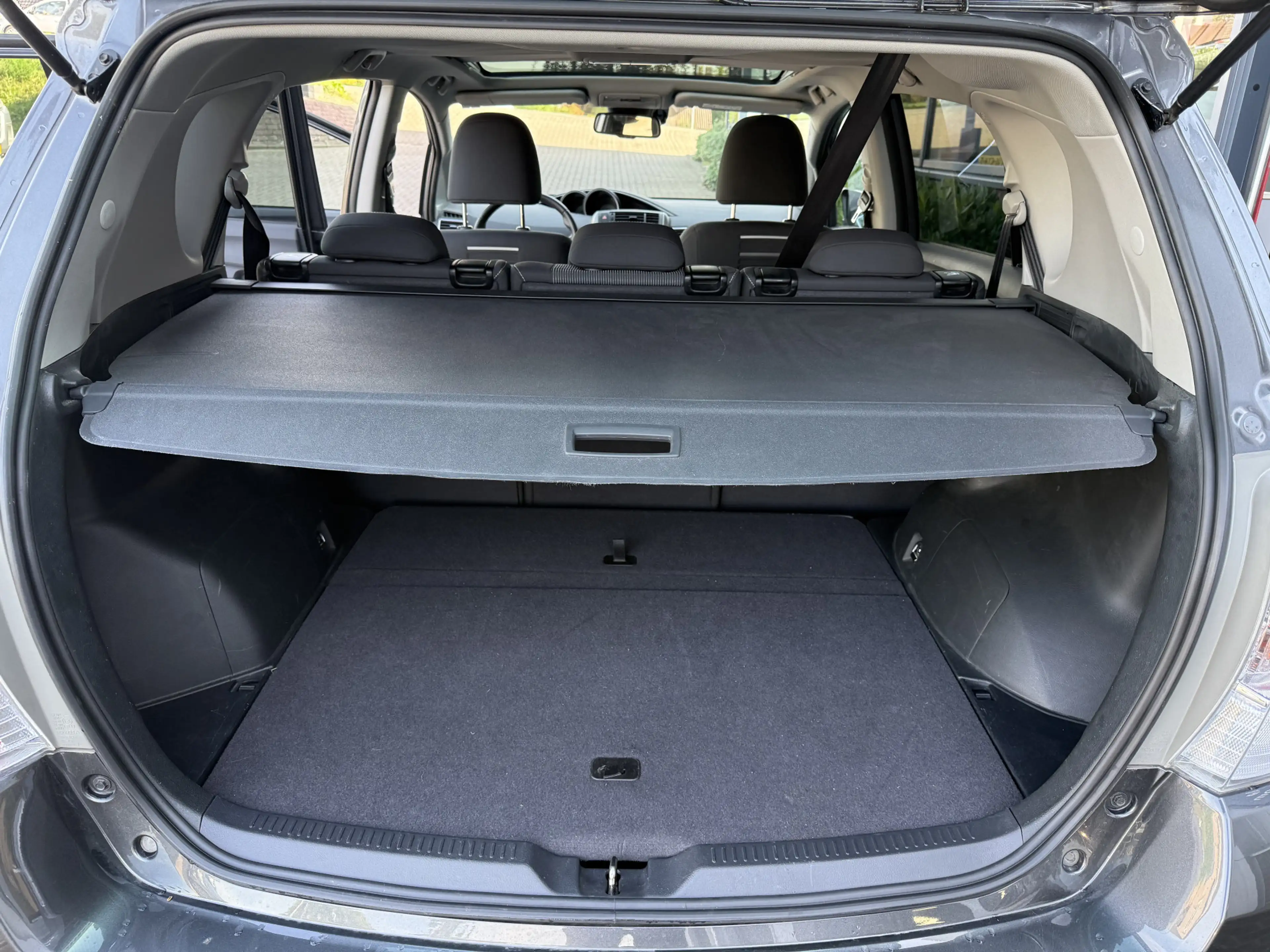 Toyota Verso 1.8 VVT-i Dynamic — photo 8