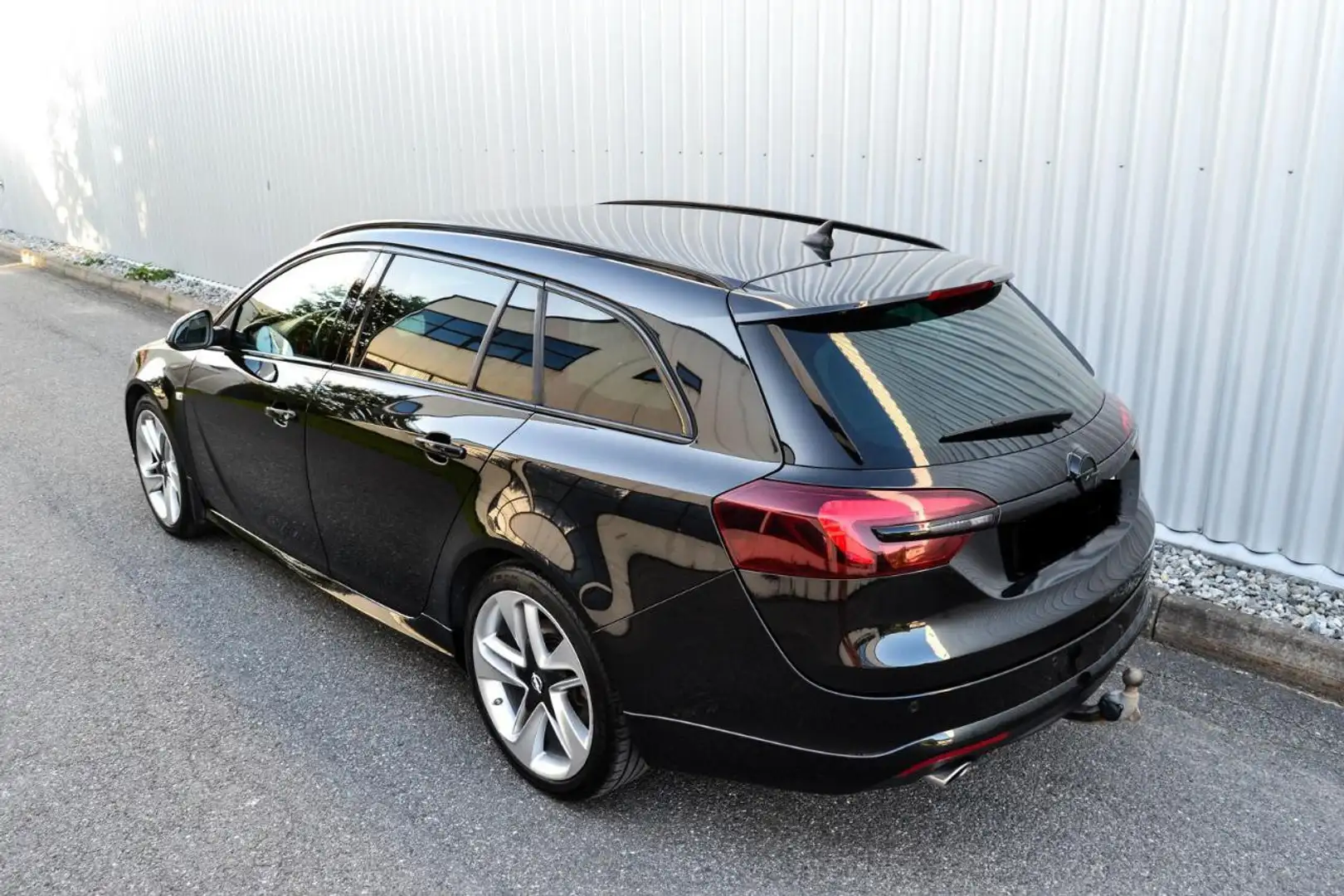 Opel Insignia 2.0 CDTI Sports Tourer ecoFLEXStart/Stop Edition Siyah - 2