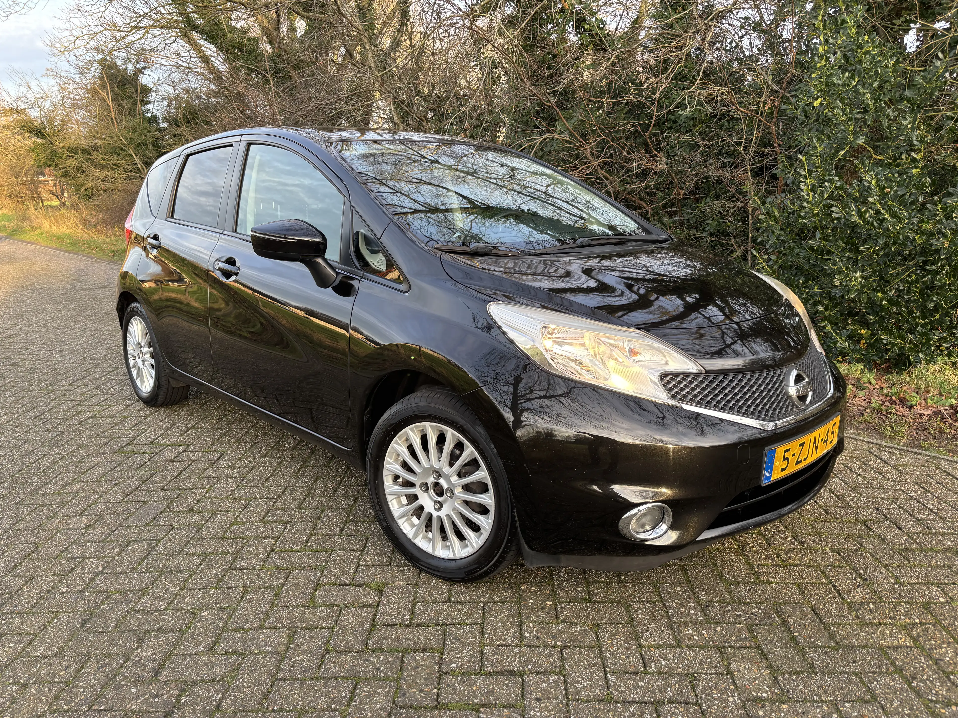 Nissan Note 1.2 Acenta 5-Drs 137.000KM 2015