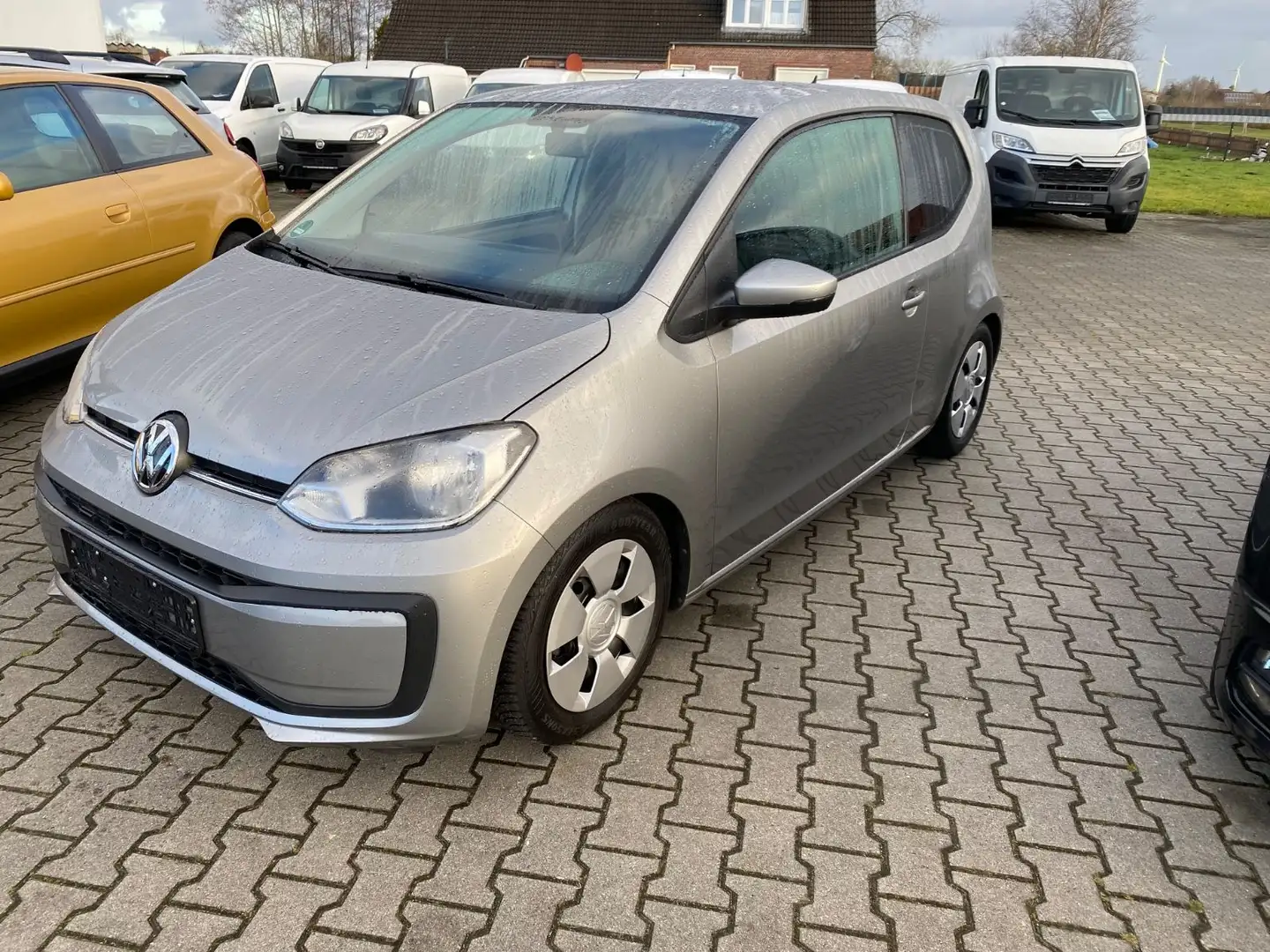 Volkswagen up! move up! Sportauspuff/ Fahrwerk Silber - 1