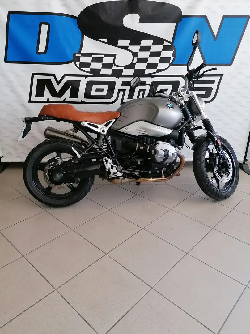 BMW R nineT Argent - 1