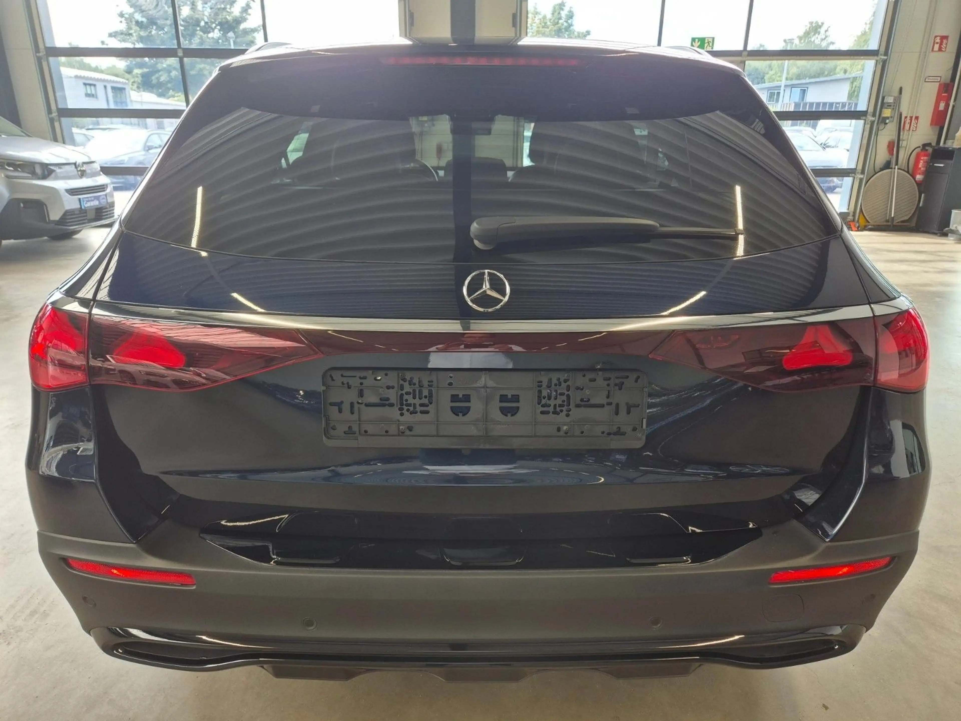 Mercedes-Benz E 450 d T ALL-TERRAIN 4M AVANTGARDE PREMIUM PLUS — photo 7