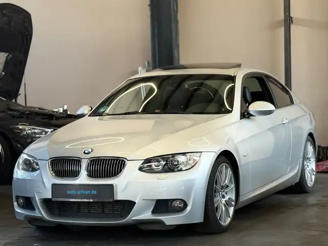 BMW 335 i Coupe Aus 2.Hand Schiebedach/