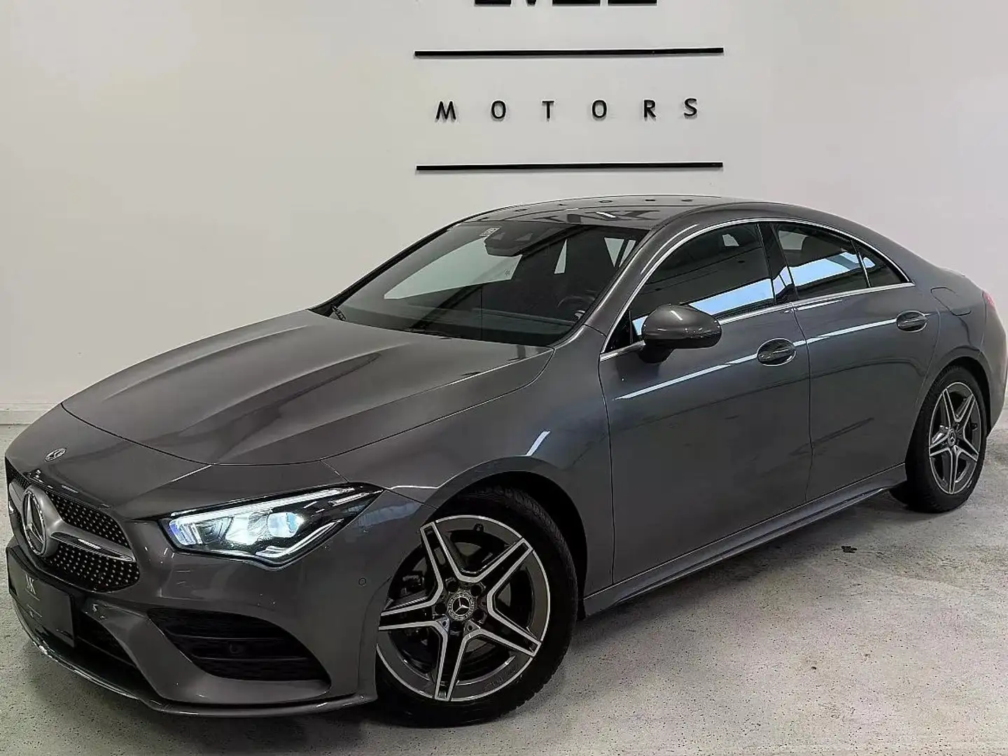 Mercedes-Benz CLA 200 CLA 200 d (118.312) Grau - 1