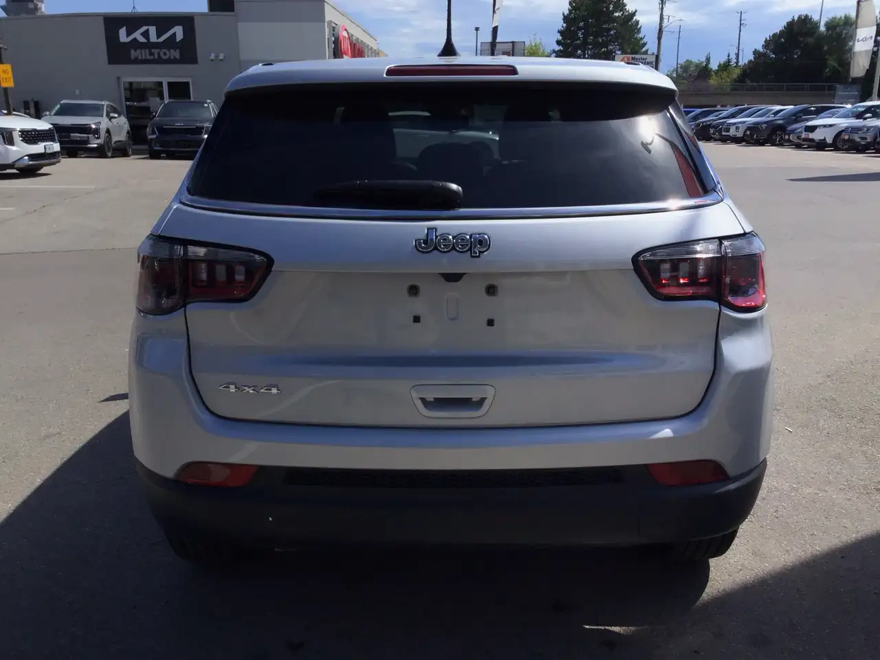 Jeep Compass снимка Jeep Compass