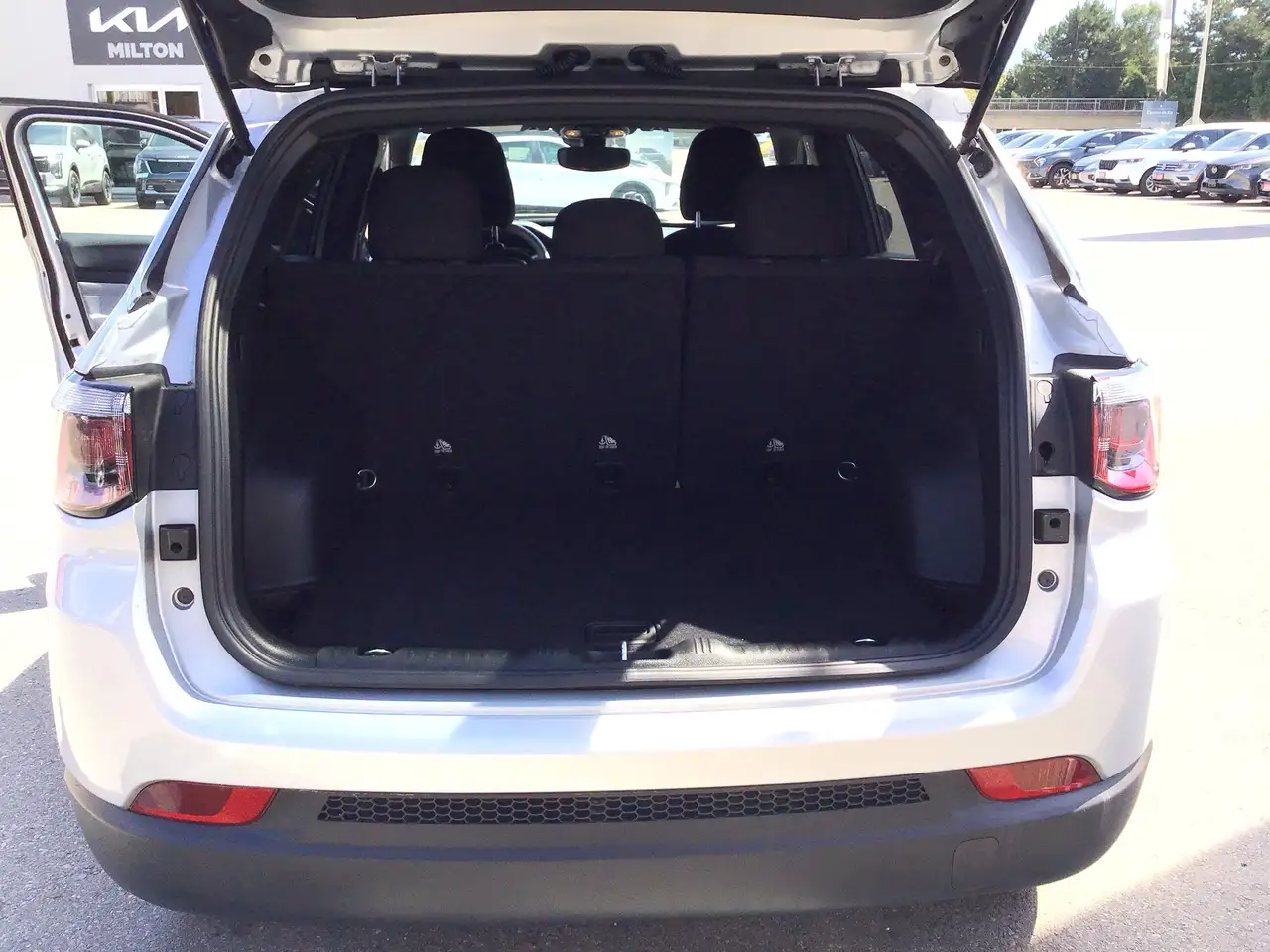 Jeep Compass снимка Jeep Compass