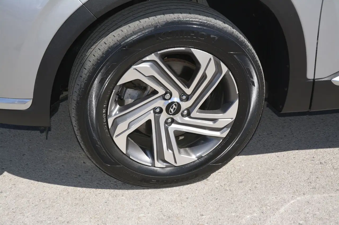 Hyundai SANTA FE снимка Hyundai SANTA FE