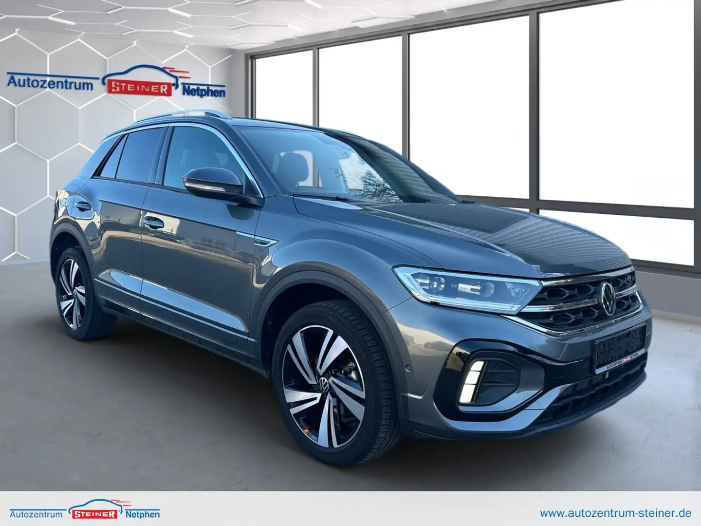 Volkswagen T-Roc 1.5 TSI 150 DSG R-Line IQ-Light Klima Grau - 1