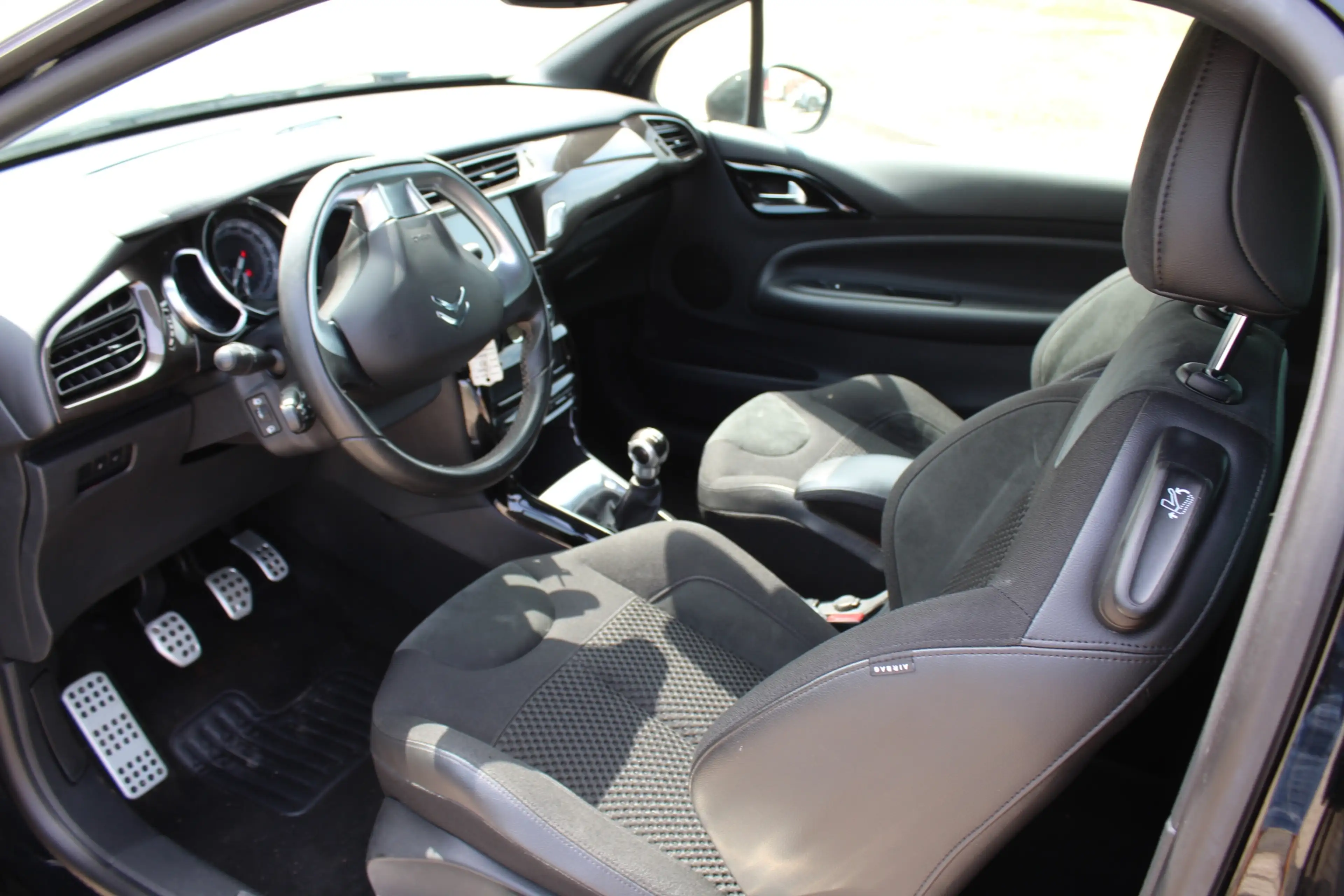 DS Automobiles DS 3 1.2 PureTech So Chic nap clima cruise navi sensore — photo 24