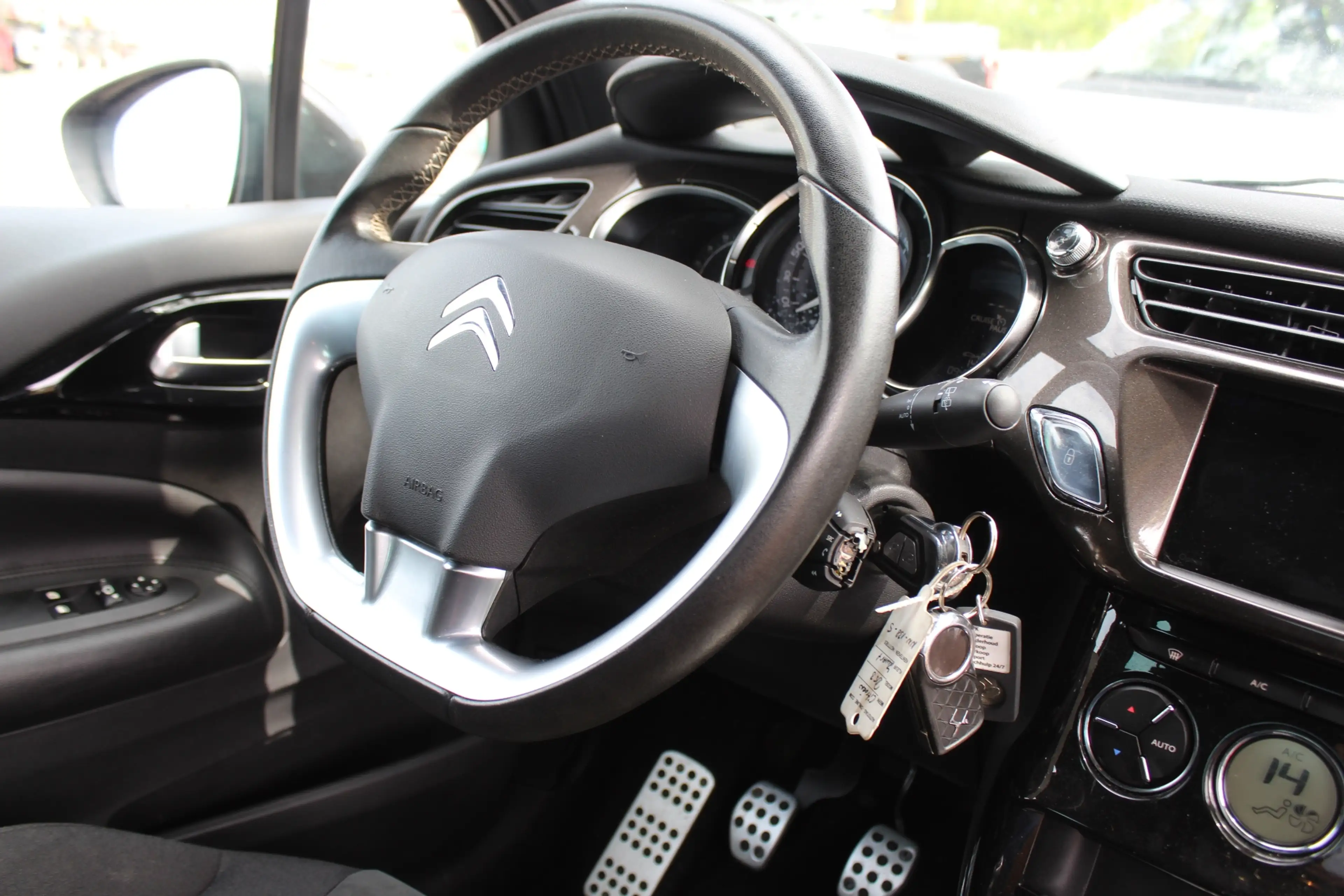 DS Automobiles DS 3 1.2 PureTech So Chic nap clima cruise navi sensore — photo 13