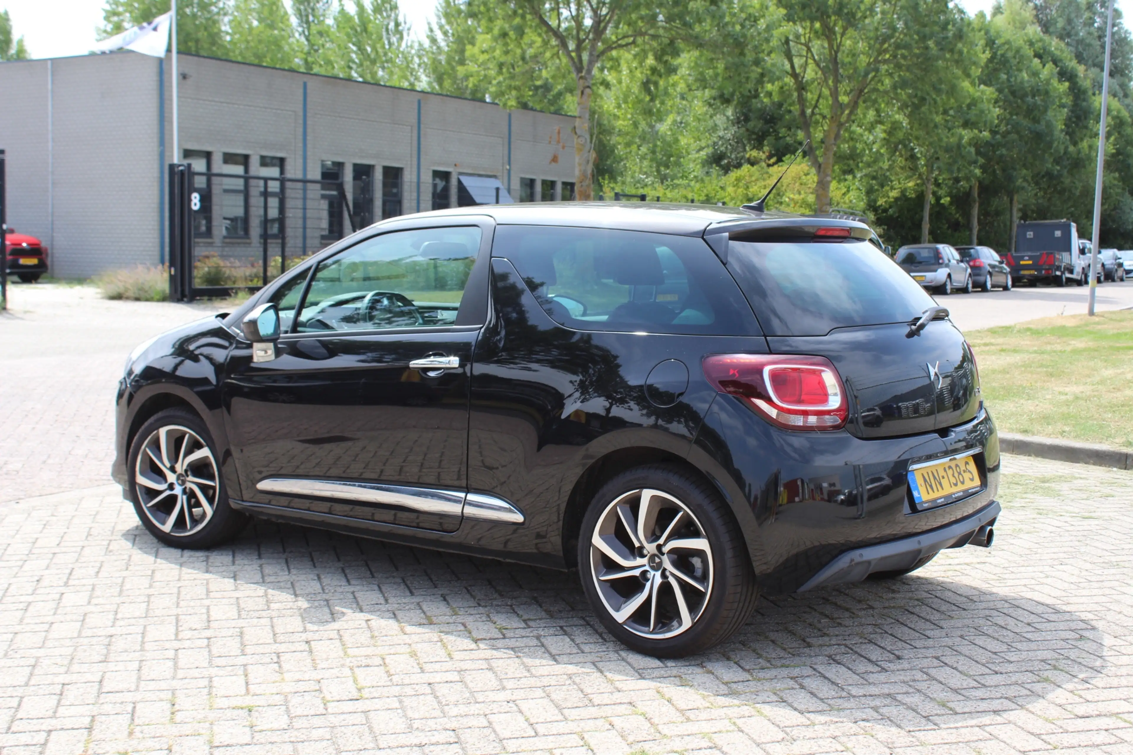 DS Automobiles DS 3 1.2 PureTech So Chic nap clima cruise navi sensore — photo 12