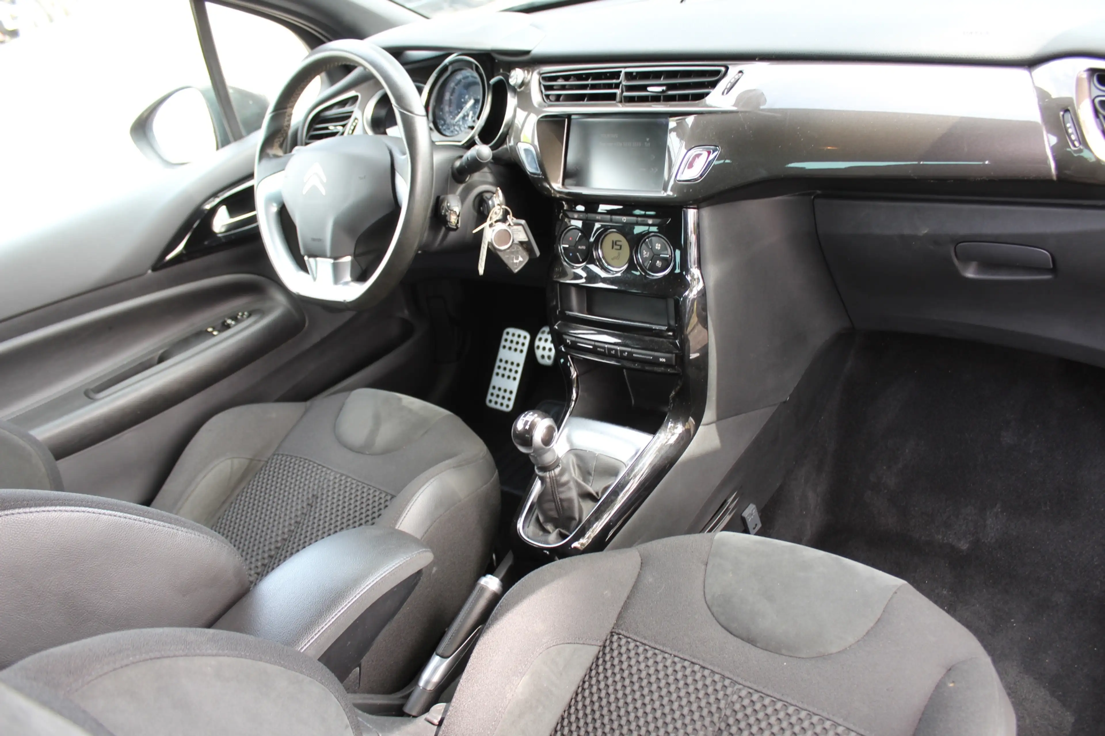 DS Automobiles DS 3 1.2 PureTech So Chic nap clima cruise navi sensore — photo 8