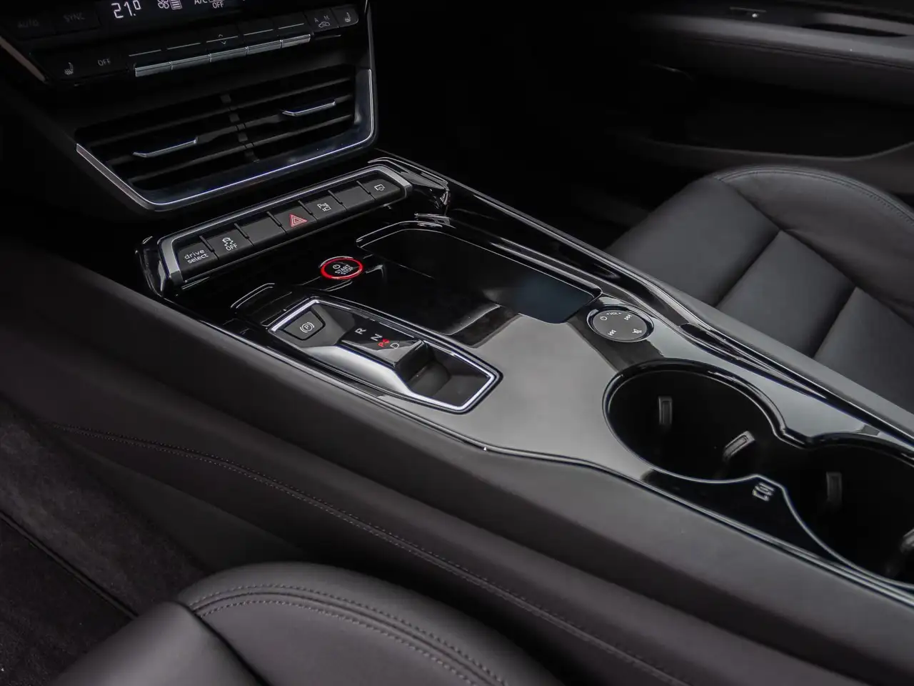 Audi e-tron GT Navi Matrix HuD Panorama B&O Standklim, миниатюра 18