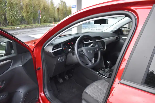 Opel Corsa view 9