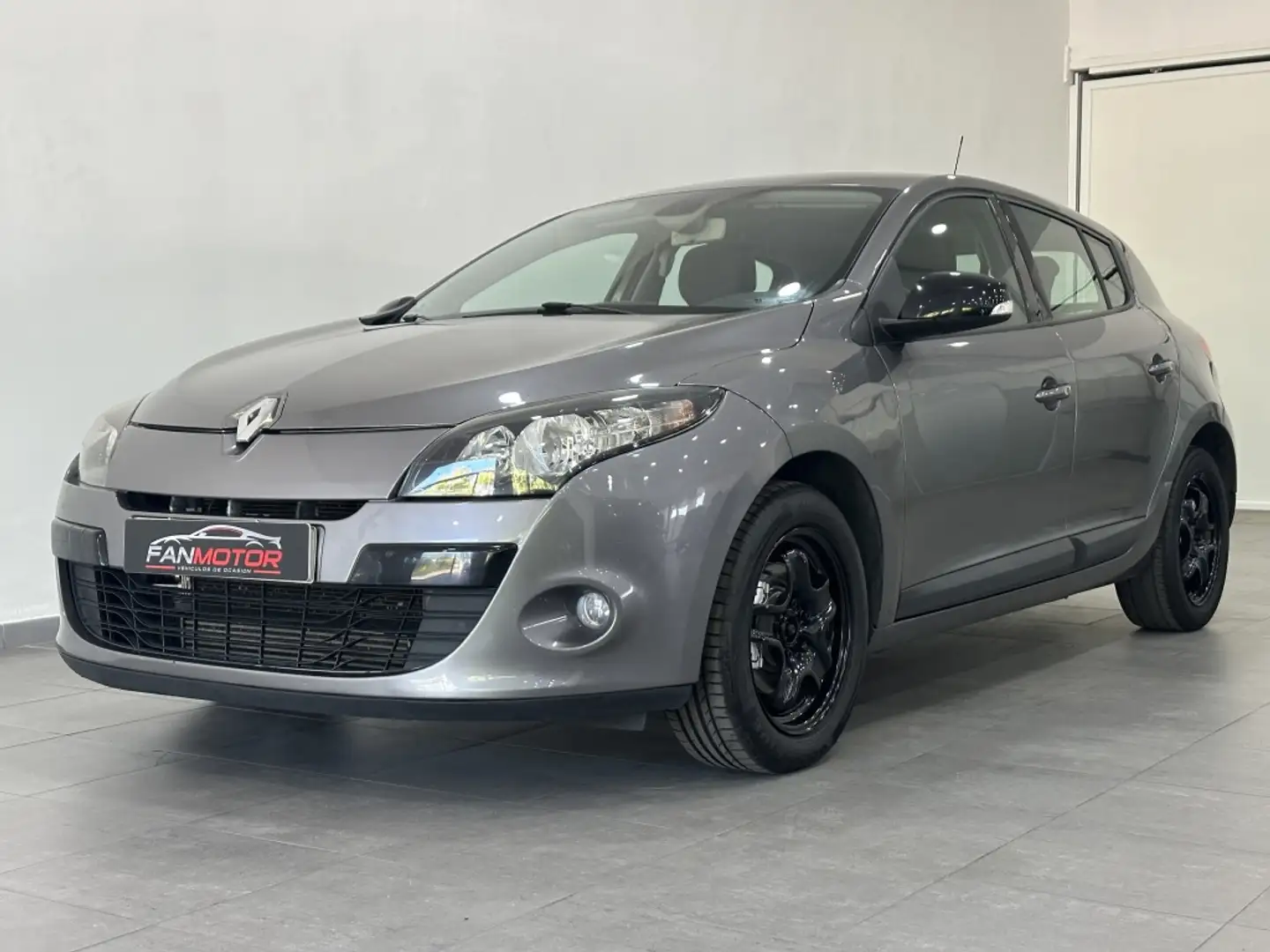 Renault Megane 1.5dCi Business Grau - 1
