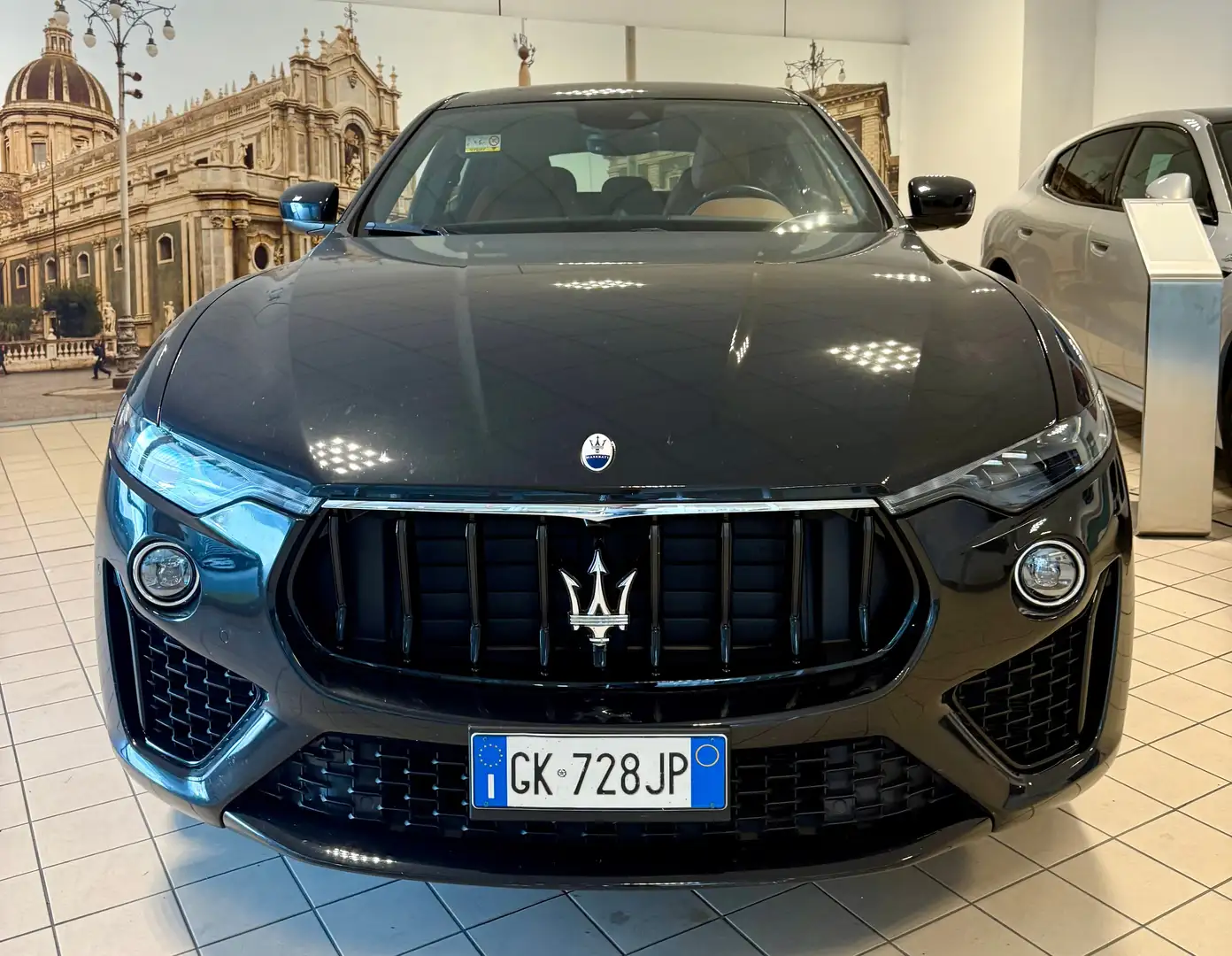 Maserati Levante Levante 2021 2.0 mhev GT 330cv auto Schwarz - 2