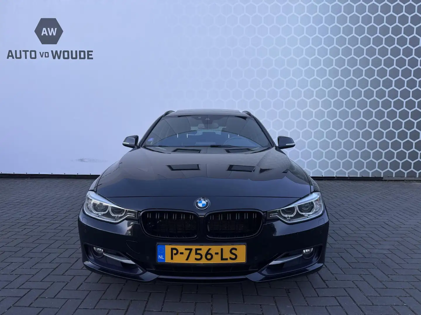BMW 328 3-serie Touring 328i xDrive M Sport Executive Pano Schwarz - 2