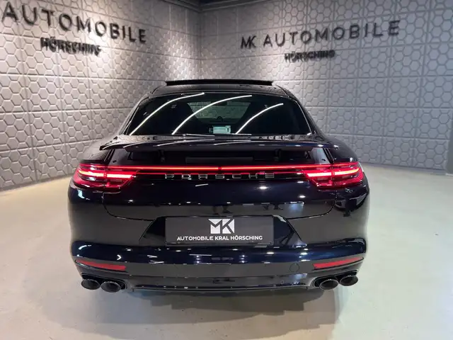Porsche Panamera view 12