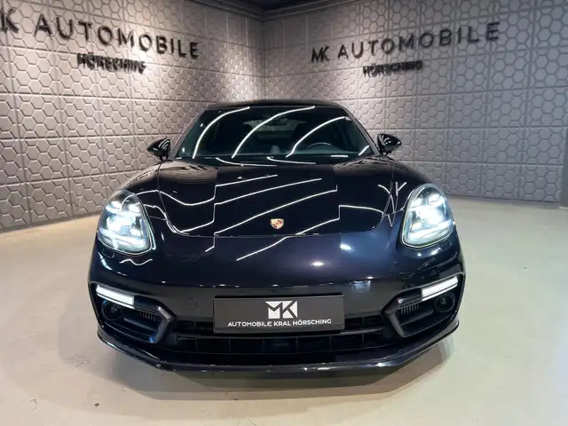 Porsche Panamera view 4