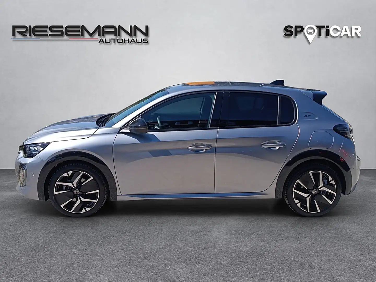 Peugeot 208 Hybrid 145 e-DCS6 GT Grau - 2