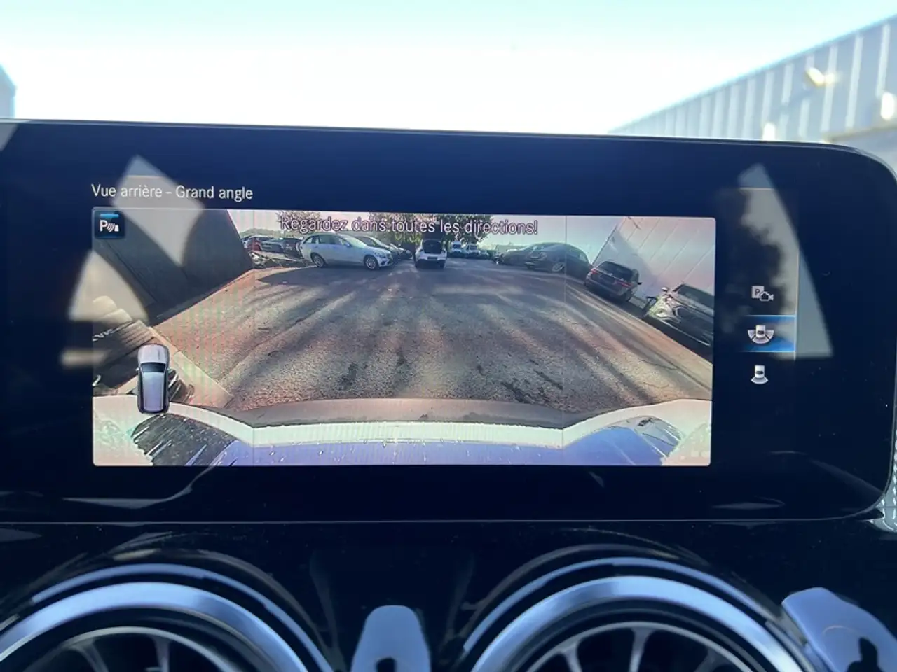 Mercedes-Benz EQB 250 Luxury Line 7 places 19