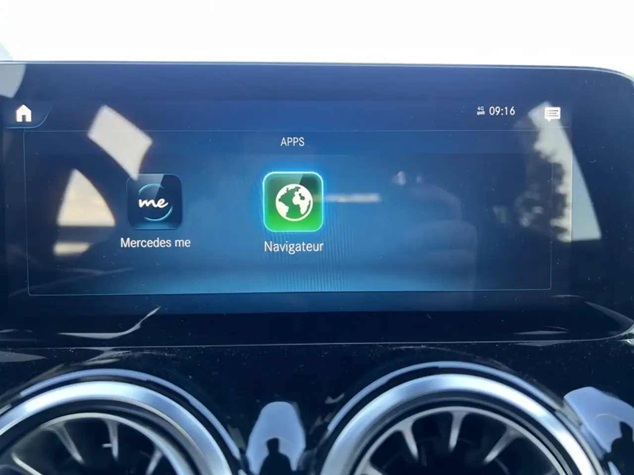 Mercedes-Benz EQB 250 Luxury Line 7 places 17