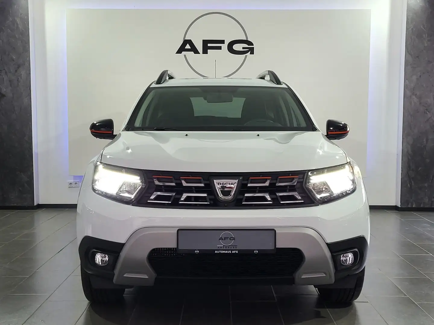 Dacia Duster II Extreme*360° Kamera*SHZ Weiß - 2