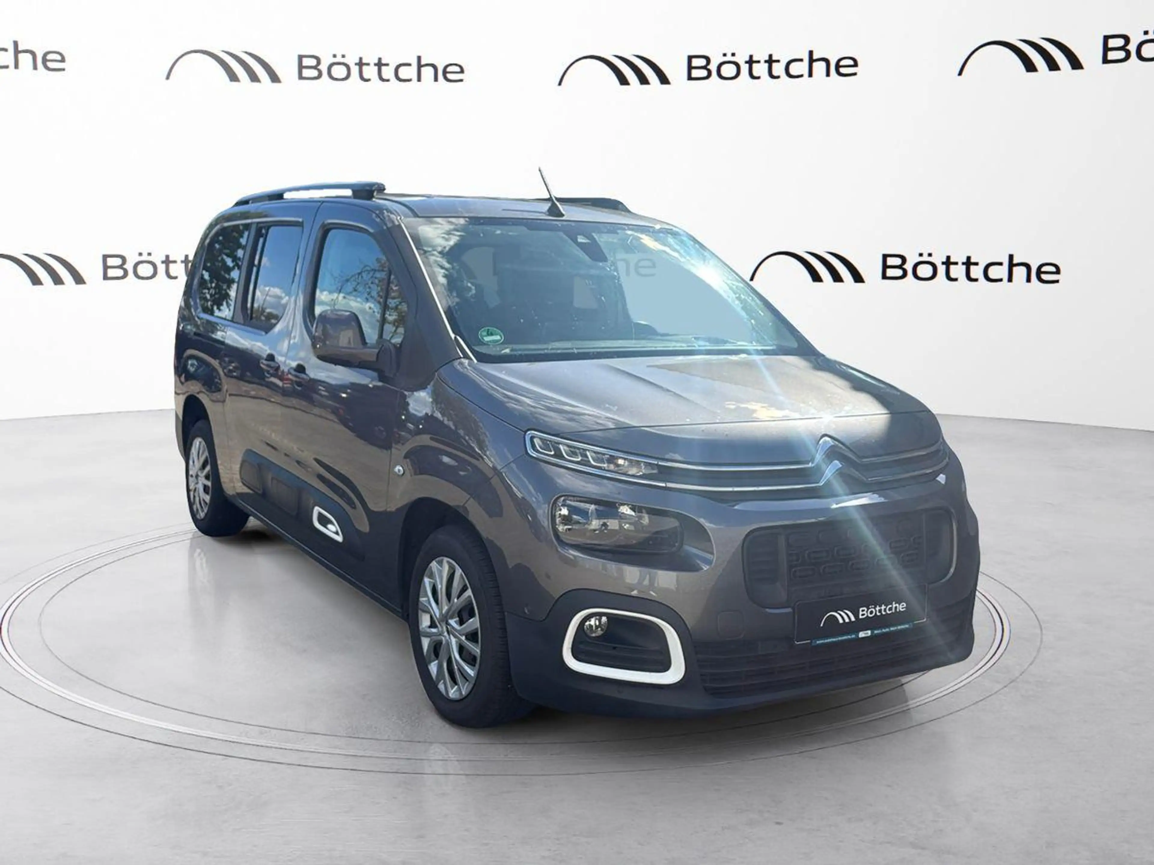 Citroen Berlingo Feel XL 1.5 Blue-HDI FAP Metallic — photo 5