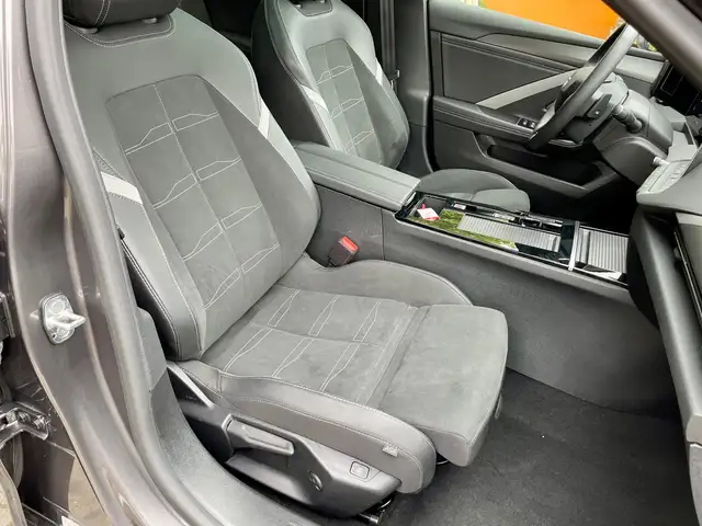 Opel Astra view 27