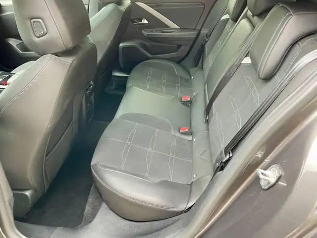 Opel Astra view 29