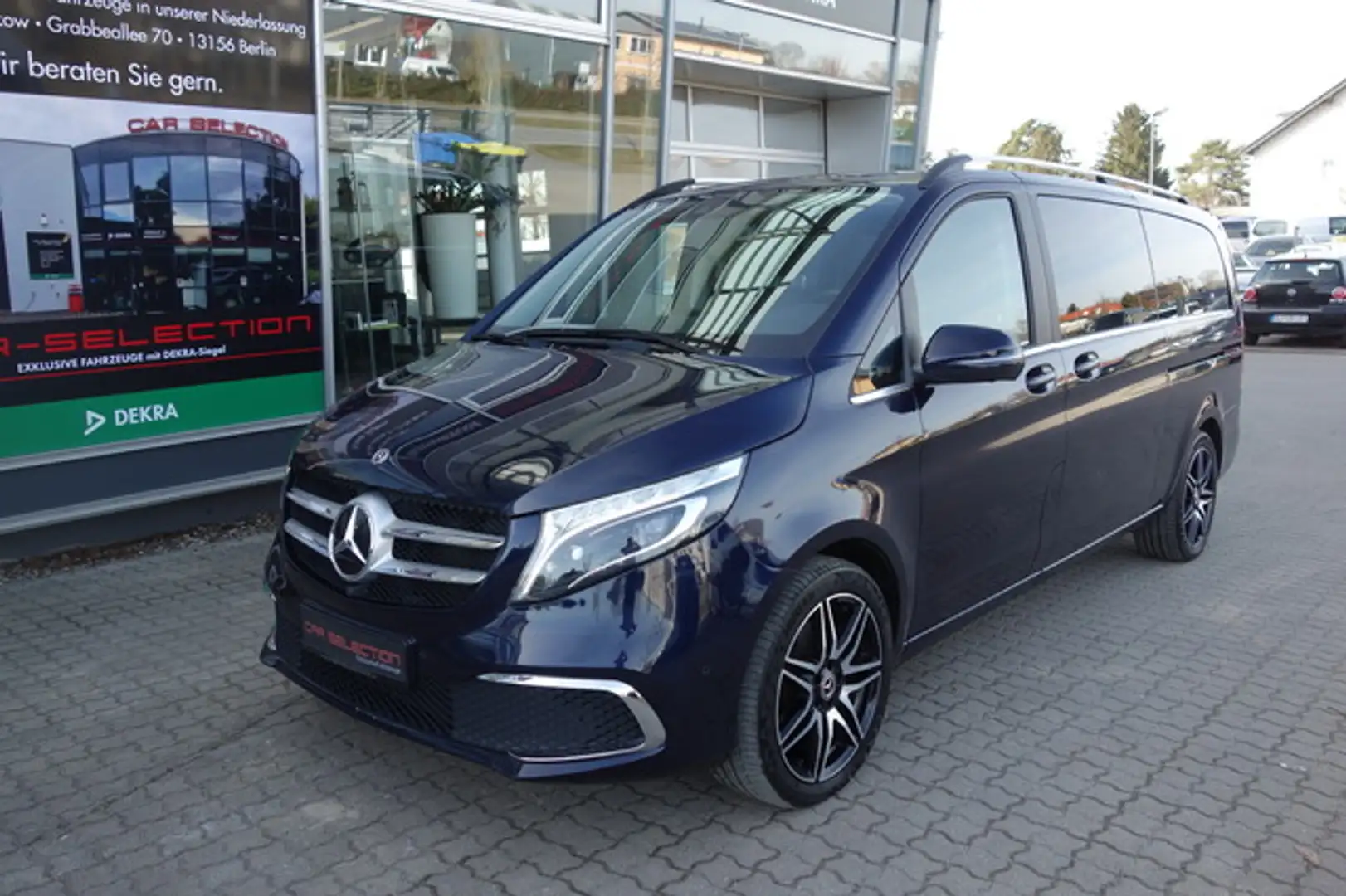 Mercedes-Benz V 300 d 4Mat Av. extralang LUXUSSITZE/STDHZG/AMG Blau - 1