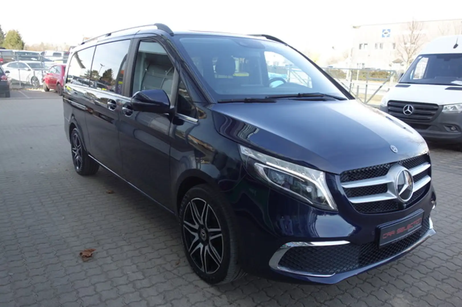 Mercedes-Benz V 300 d 4Mat Av. extralang LUXUSSITZE/STDHZG/AMG Blau - 2