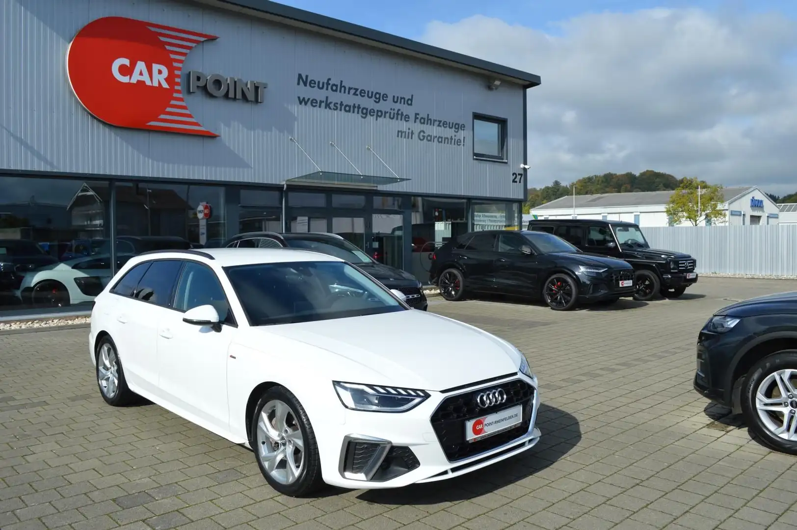 Audi A4 S line *Kam*AHK*LED*Navi*StandHZ*ACC*Keyless Weiß - 1