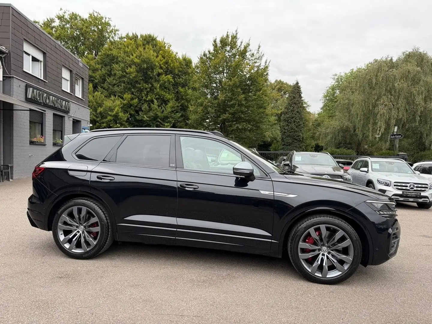 Volkswagen Touareg 4.0TDI V8 4M One Million R-Line *VOLL* Schwarz - 2