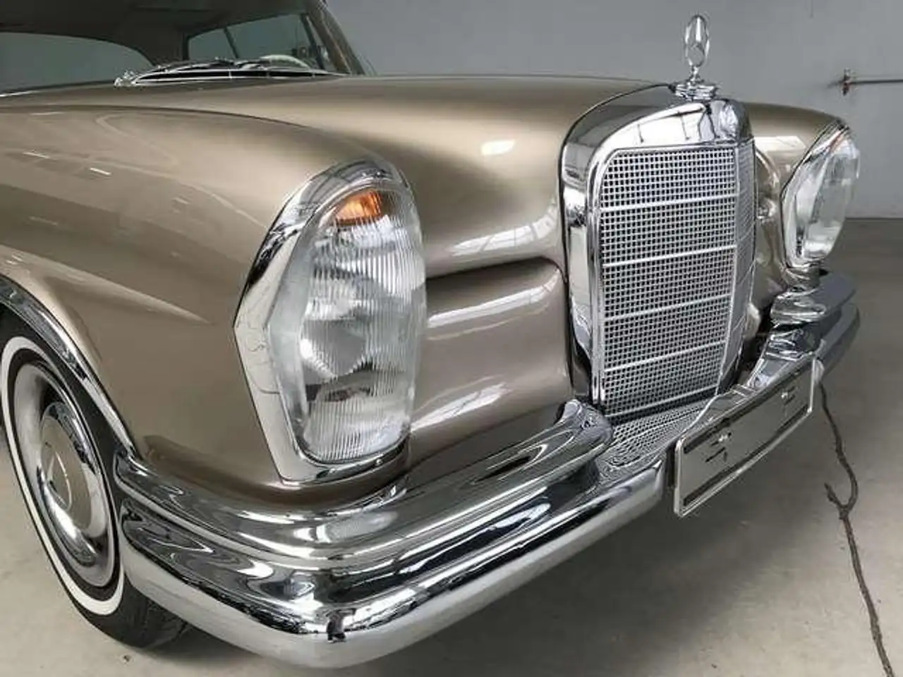 Mercedes-Benz 280, foto 8