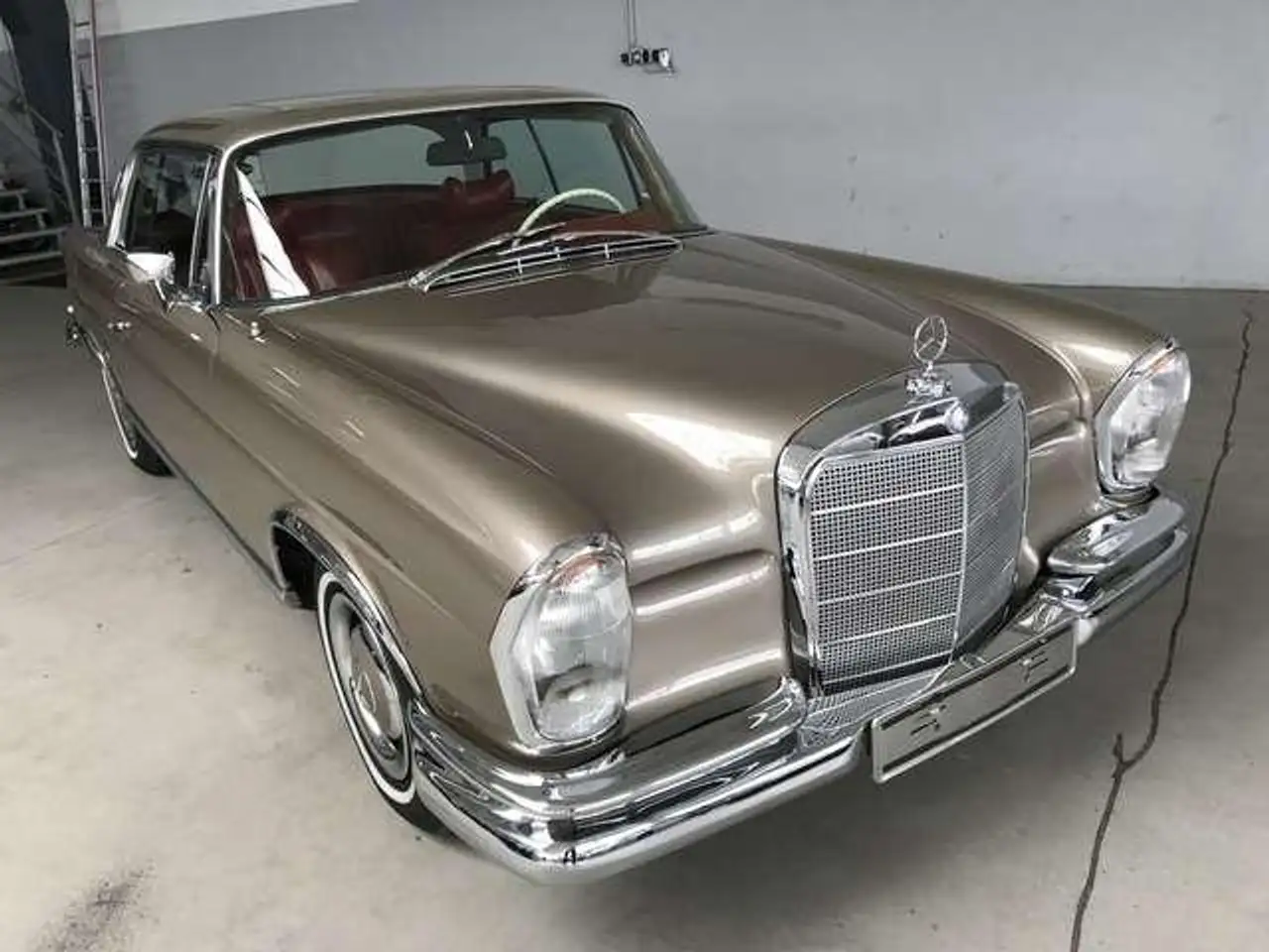 Mercedes-Benz 280, foto 2