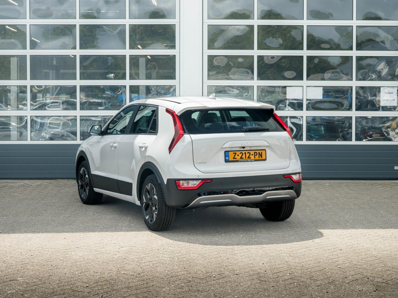 Kia e-Niro EV Light Edition 64.8 kWh l SOH 98.8% | Navigatie — photo 7