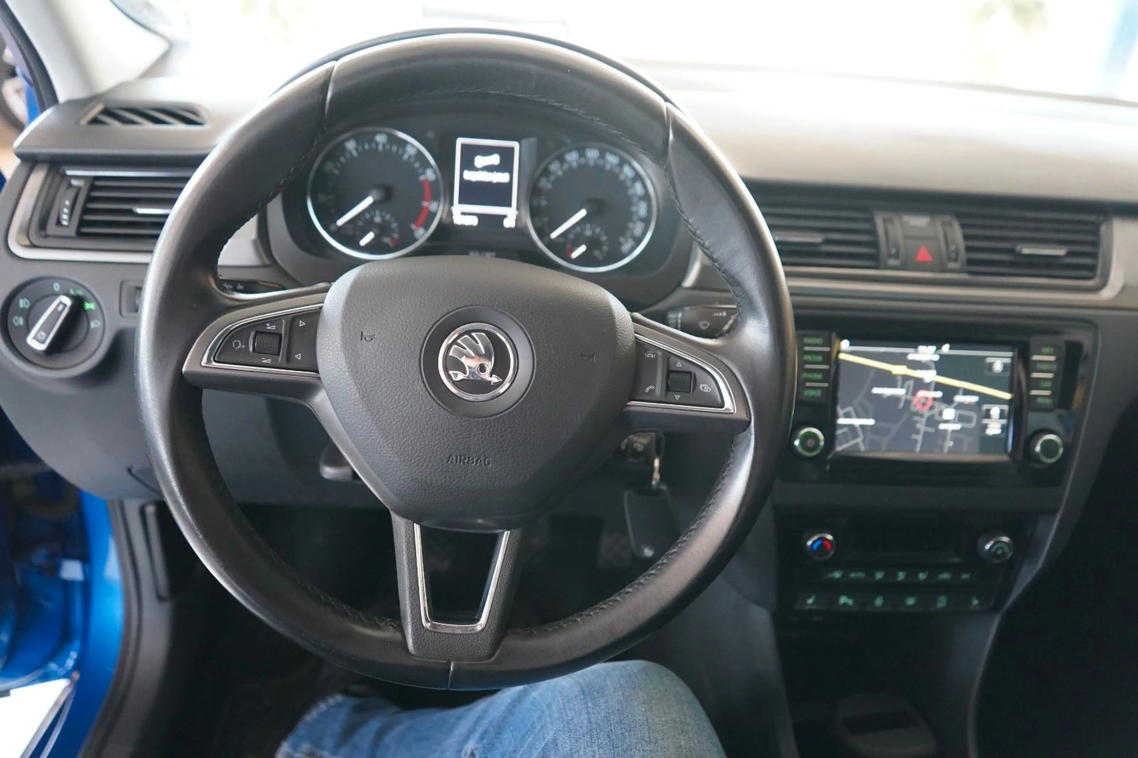 Skoda Rapid/Spaceback Spaceback Joy XENON / NAVI / KLIMA / PDC — photo 12