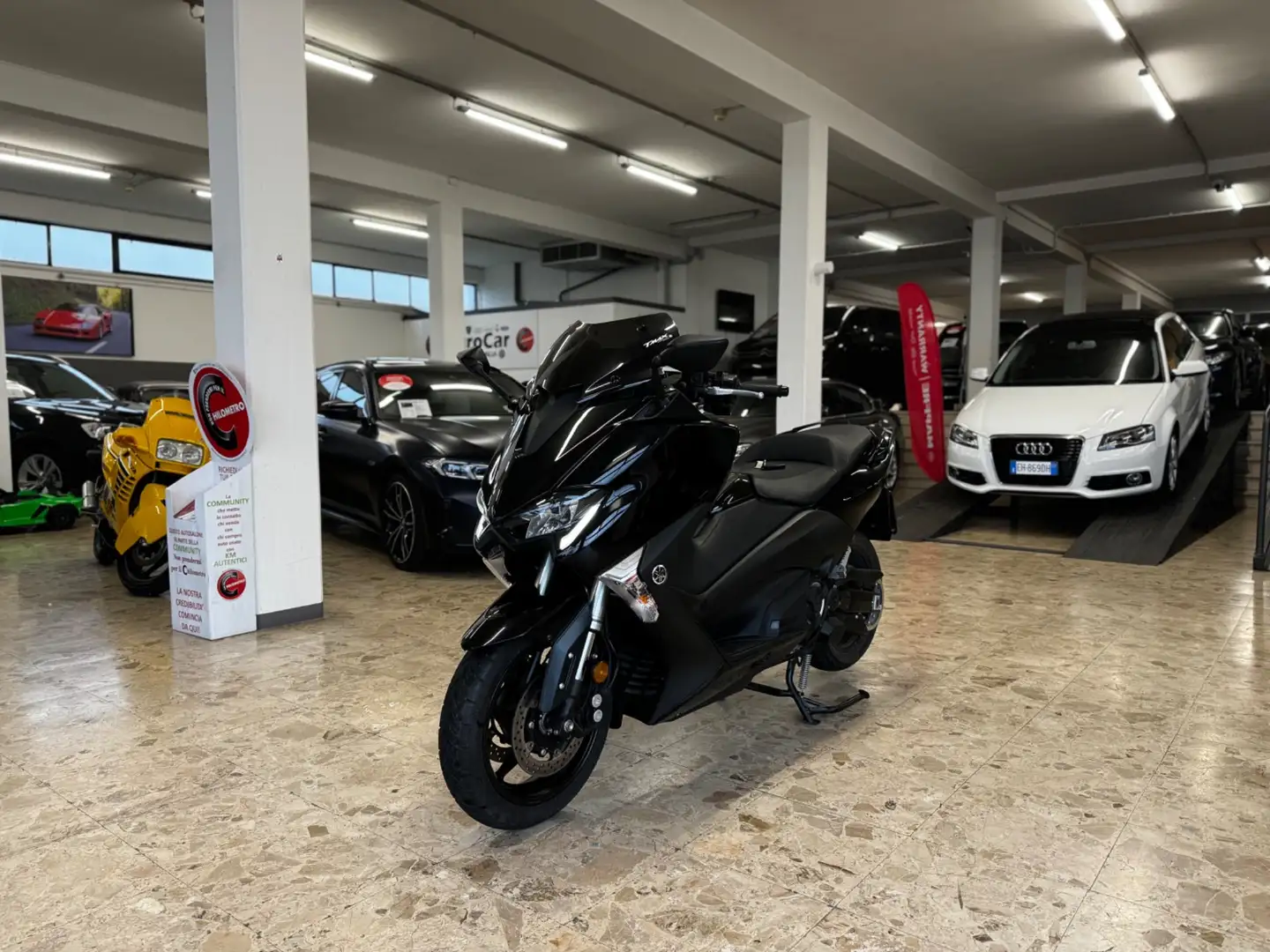 Yamaha TMAX 530 Negru - 1
